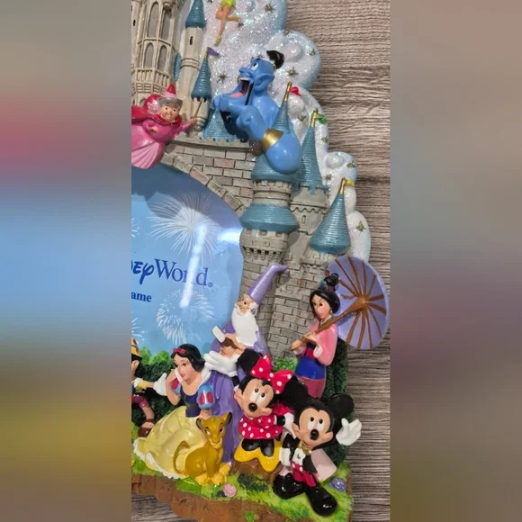 Walt Disney World Parks Disney Characters Magic Kingdom Castle 3D Picture Frame - Picture 5 of 8